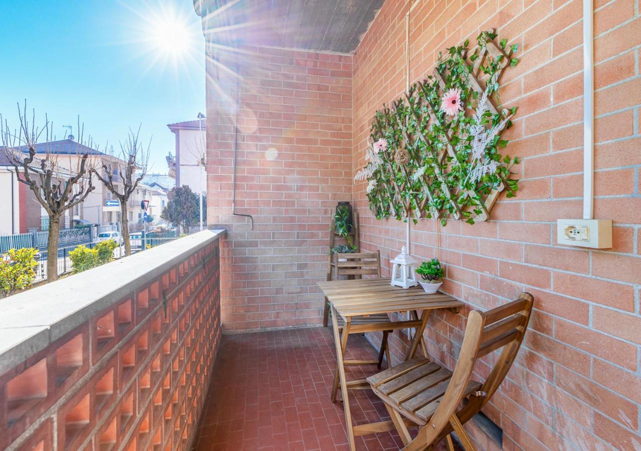 Garden House - Con Terrazzo Apartment Grugliasco Bagian luar foto